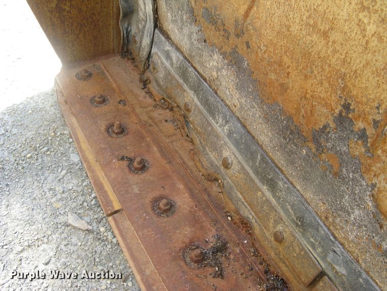 image for item DC1389 Dymax push-out bucket