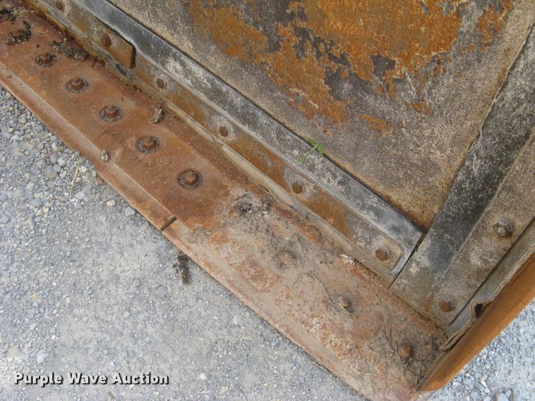 image for item DC1389 Dymax push-out bucket