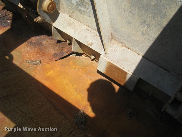 image for item DC1389 Dymax push-out bucket