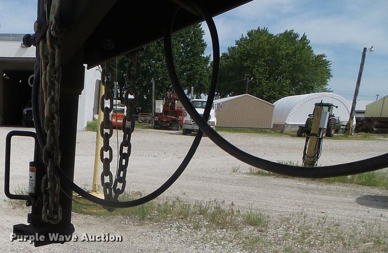 image for item DC4551 2014 Wilson PSGN-5730-T livestock trailer