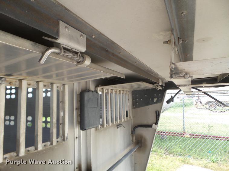 image for item DC4551 2014 Wilson PSGN-5730-T livestock trailer