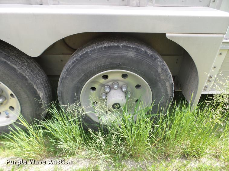 image for item DC4551 2014 Wilson PSGN-5730-T livestock trailer