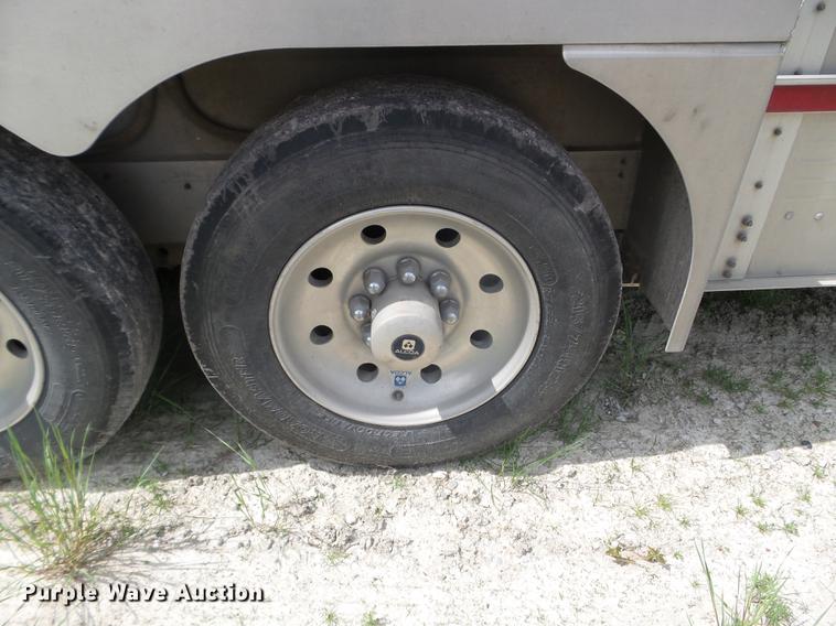 image for item DC4551 2014 Wilson PSGN-5730-T livestock trailer