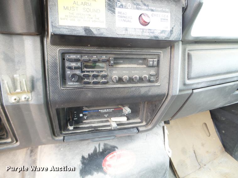 image for item DC4555 1990 Ford F800 feed delivery truck