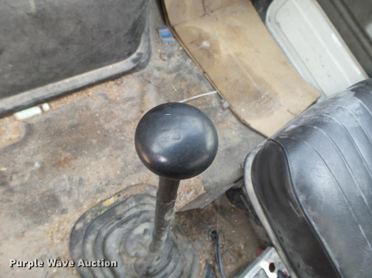 image for item DC4555 1990 Ford F800 feed delivery truck