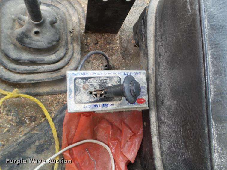 image for item DC4555 1990 Ford F800 feed delivery truck