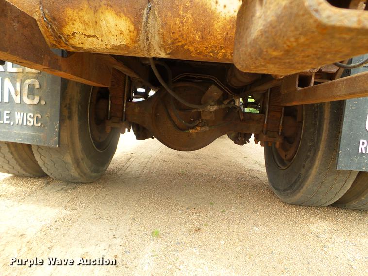 image for item DC4555 1990 Ford F800 feed delivery truck