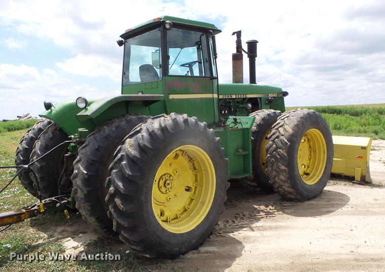 image for item DC5136 1981 John Deere 8640 4WD tractor