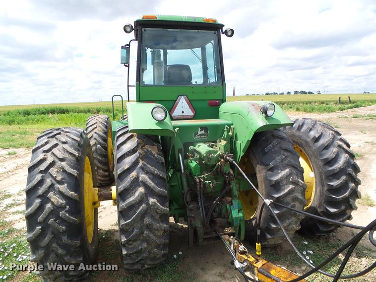 image for item DC5136 1981 John Deere 8640 4WD tractor