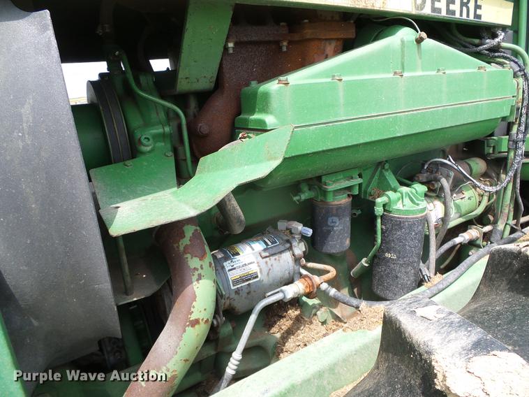 image for item DC5136 1981 John Deere 8640 4WD tractor