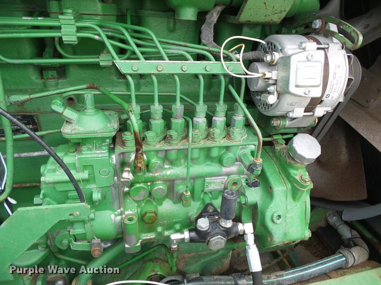 image for item DC5136 1981 John Deere 8640 4WD tractor