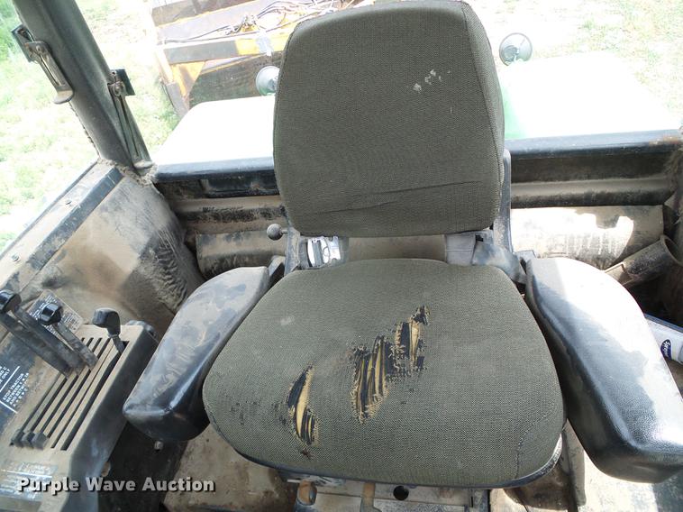 image for item DC5136 1981 John Deere 8640 4WD tractor