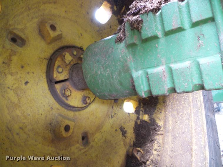 image for item DC5136 1981 John Deere 8640 4WD tractor