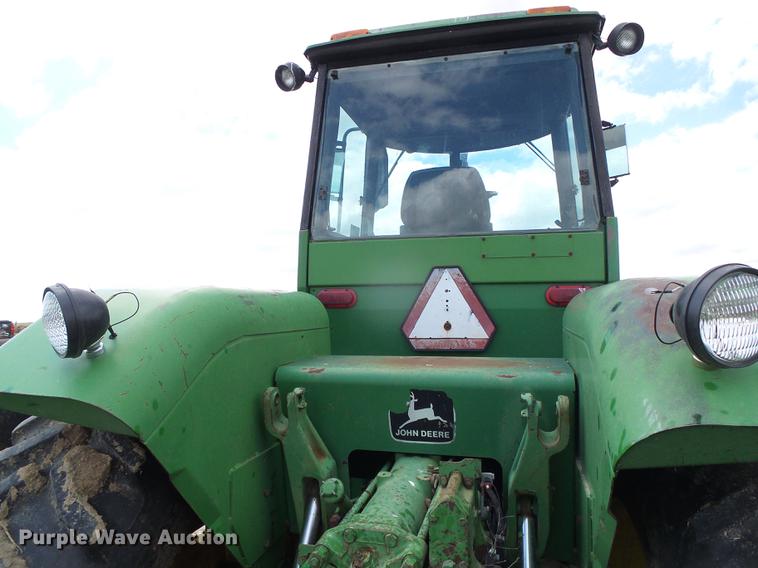 image for item DC5136 1981 John Deere 8640 4WD tractor