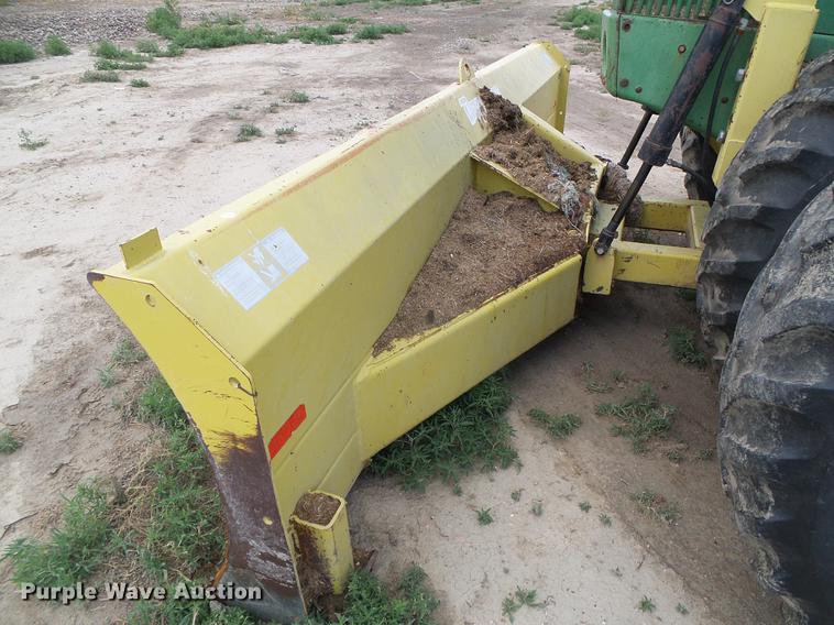 image for item DC5136 1981 John Deere 8640 4WD tractor