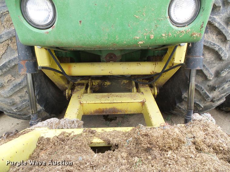 image for item DC5136 1981 John Deere 8640 4WD tractor