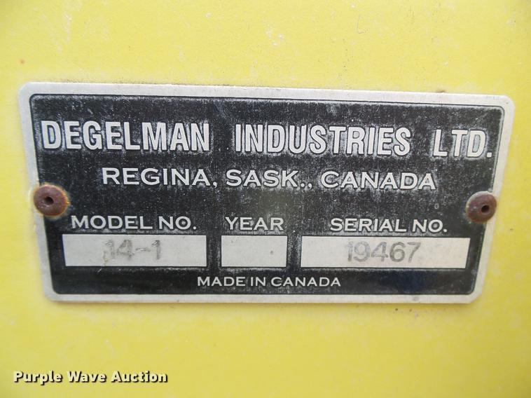 image for item DC5136 1981 John Deere 8640 4WD tractor