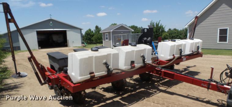 image for item DC5140 Case IH 1200 planter