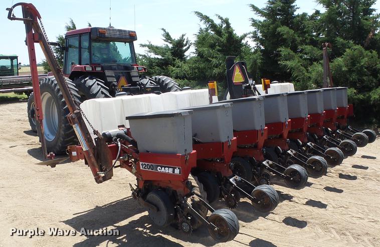 image for item DC5140 Case IH 1200 planter