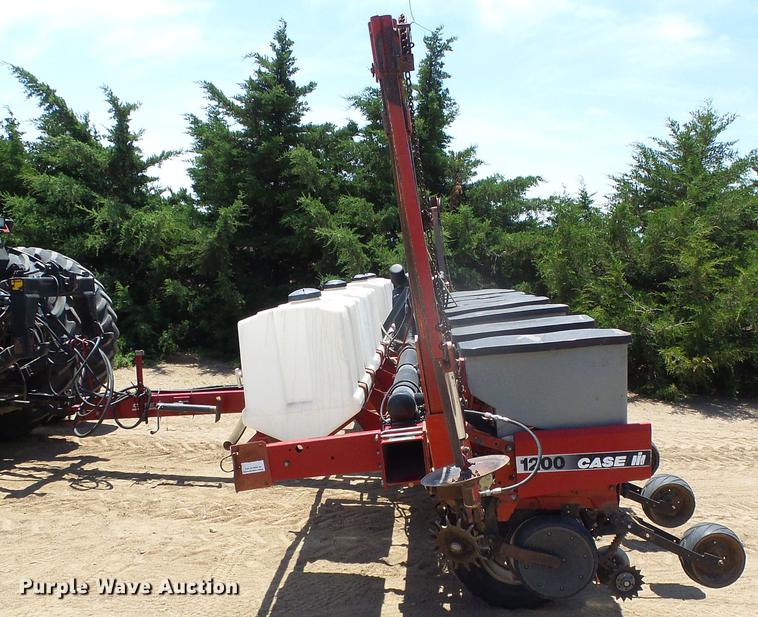 image for item DC5140 Case IH 1200 planter