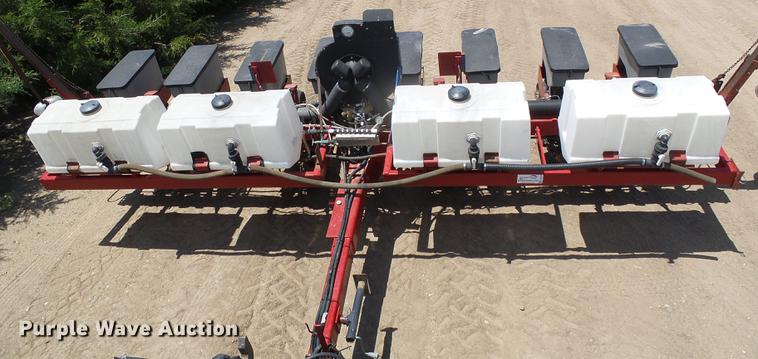 image for item DC5140 Case IH 1200 planter