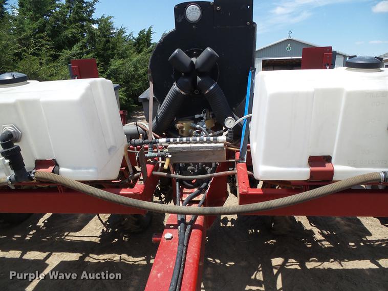 image for item DC5140 Case IH 1200 planter