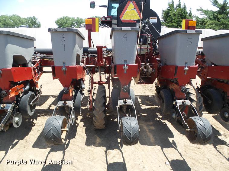 image for item DC5140 Case IH 1200 planter