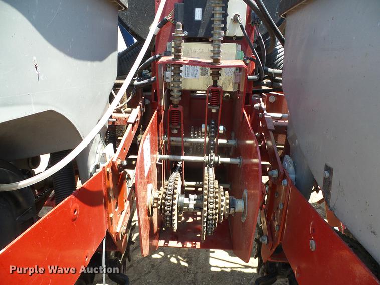 image for item DC5140 Case IH 1200 planter