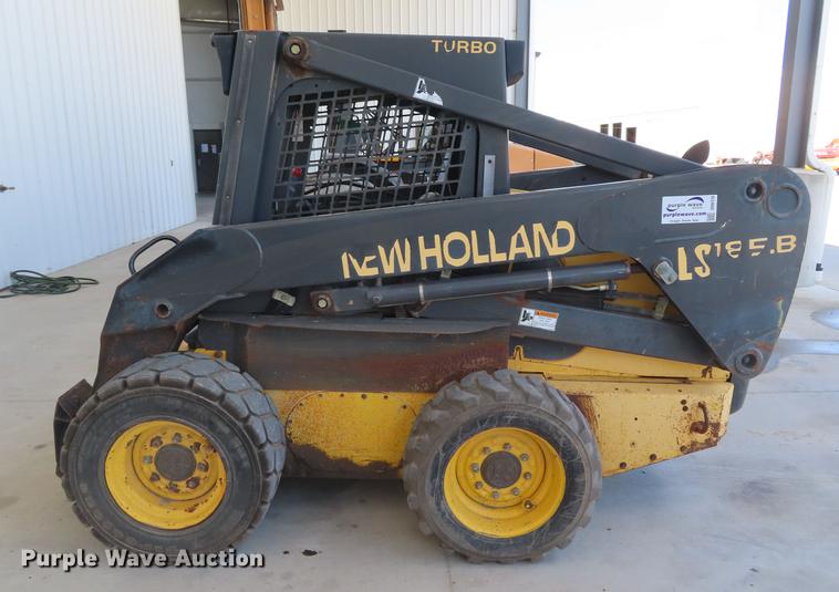 image for item DD6170 2005 New Holland LS185B skid steer