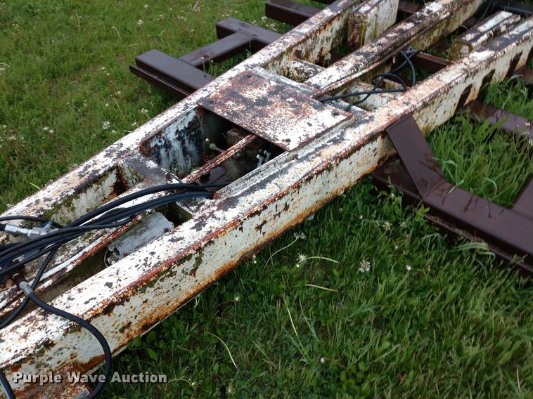 image for item DD7001 1980 Thompson combine trailer