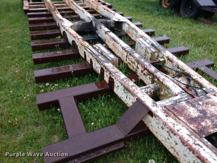 image for item DD7001 1980 Thompson combine trailer