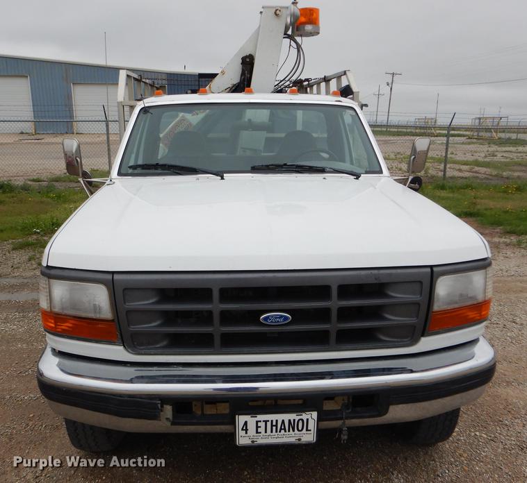 image for item DE1278 1997 Ford F450 Super Duty service truck with crane