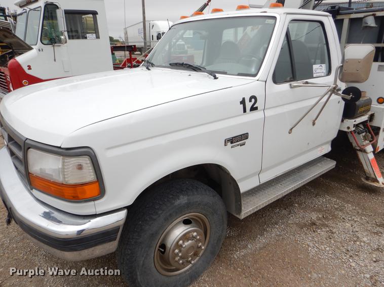 image for item DE1278 1997 Ford F450 Super Duty service truck with crane