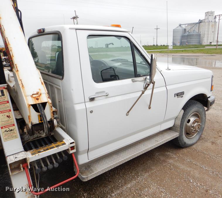 image for item DE1278 1997 Ford F450 Super Duty service truck with crane