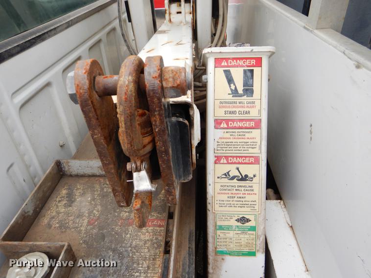 image for item DE1278 1997 Ford F450 Super Duty service truck with crane