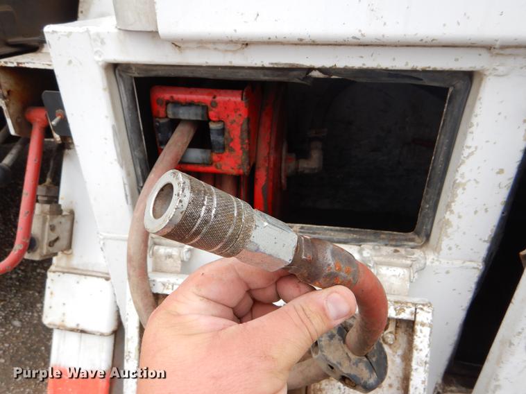 image for item DE1278 1997 Ford F450 Super Duty service truck with crane