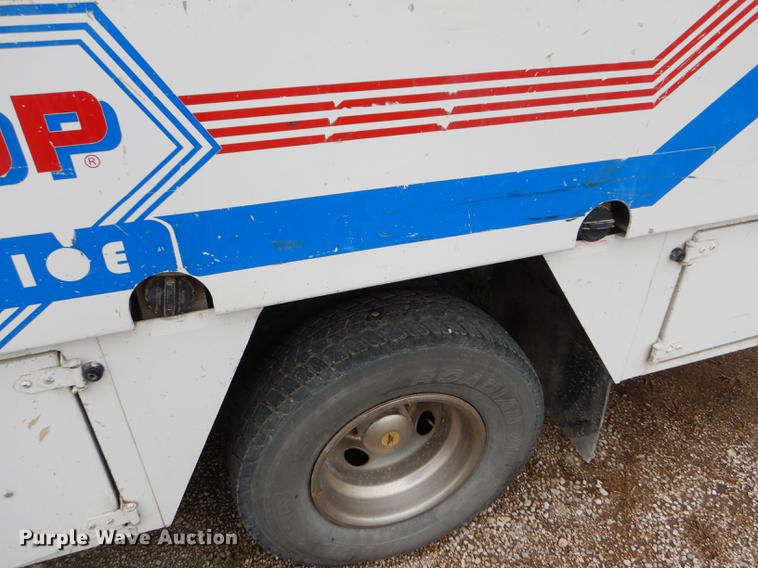 image for item DE1278 1997 Ford F450 Super Duty service truck with crane