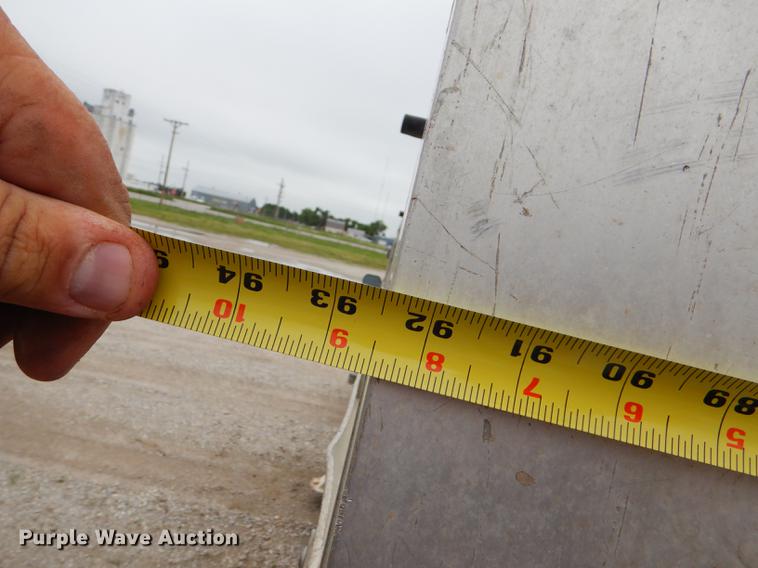 image for item DE1278 1997 Ford F450 Super Duty service truck with crane