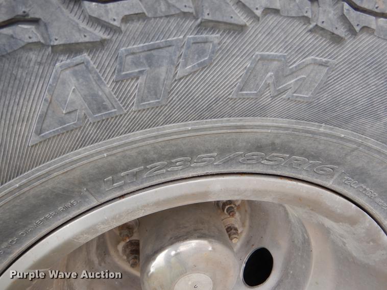 image for item DE1278 1997 Ford F450 Super Duty service truck with crane