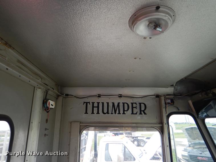 image for item DE1279 1984 Chevrolet P30 Grumman Olson tow truck