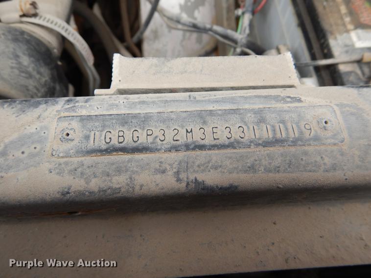 image for item DE1279 1984 Chevrolet P30 Grumman Olson tow truck