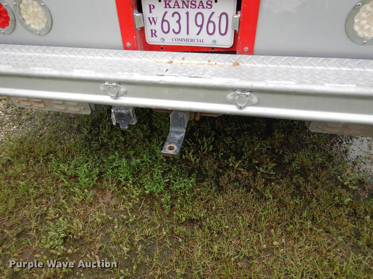 image for item DE1279 1984 Chevrolet P30 Grumman Olson tow truck