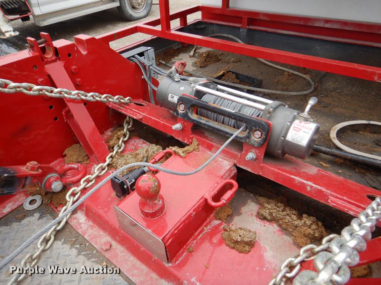 image for item DE1279 1984 Chevrolet P30 Grumman Olson tow truck