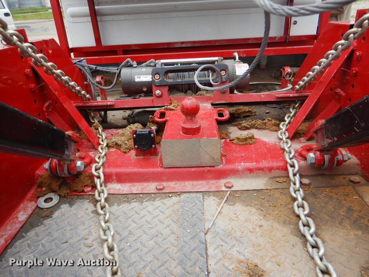 image for item DE1279 1984 Chevrolet P30 Grumman Olson tow truck