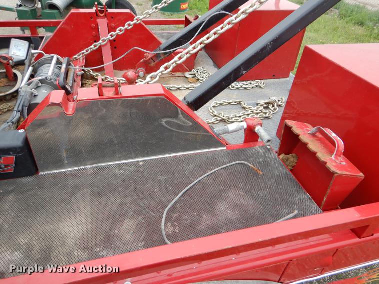 image for item DE1279 1984 Chevrolet P30 Grumman Olson tow truck