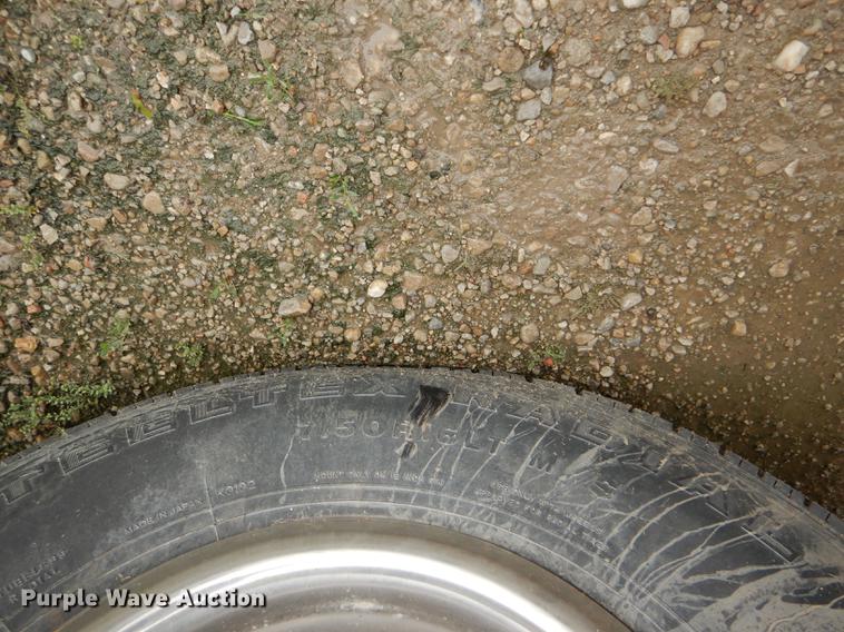 image for item DE1279 1984 Chevrolet P30 Grumman Olson tow truck