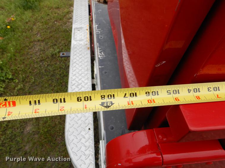 image for item DE1279 1984 Chevrolet P30 Grumman Olson tow truck