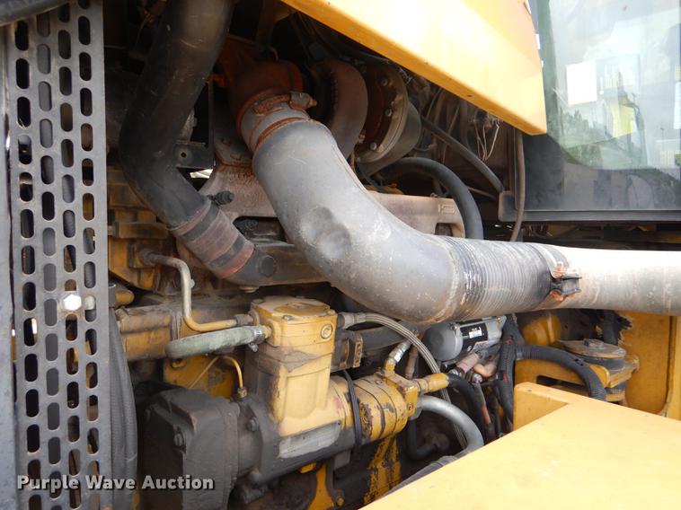 image for item DE1280 2002 Ag-Chem TerraGator 8104 applicator