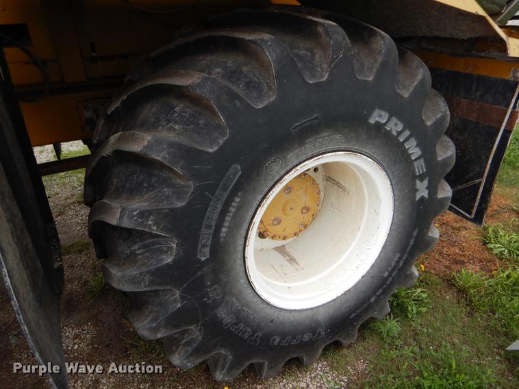 image for item DE1280 2002 Ag-Chem TerraGator 8104 applicator