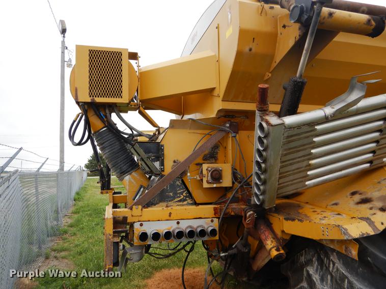 image for item DE1281 2001 Ag-Chem TerraGator 8104 applicator